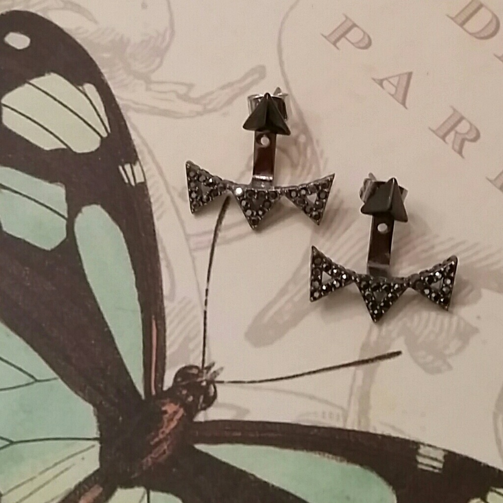 House of Harlow 1960 Warrior earrings